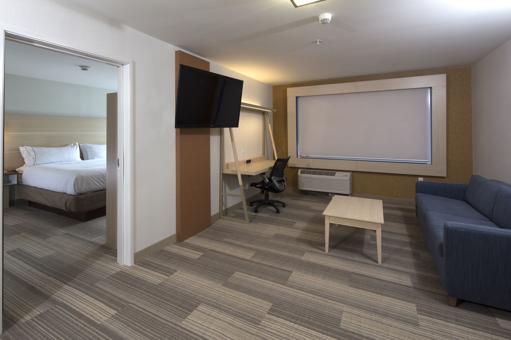 Holiday Inn Express & Suites La Porte By Ihg Exteriör bild