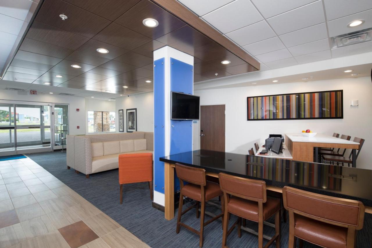 Holiday Inn Express & Suites La Porte By Ihg Exteriör bild